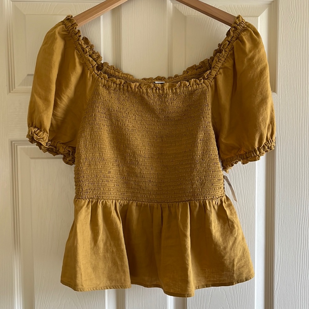 Old Navy Ruched Top, Medium